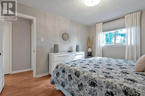 2746 Constable Road, Mississauga (Clarkson), ON - Indoor Photo Showing Bedroom