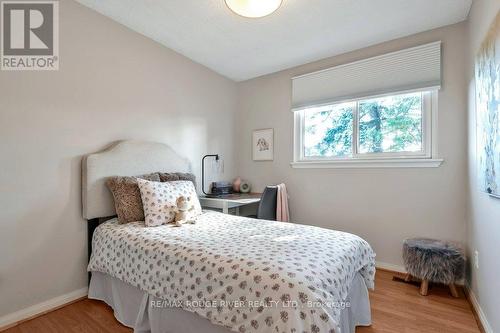 2746 Constable Road, Mississauga, ON - Indoor Photo Showing Bedroom