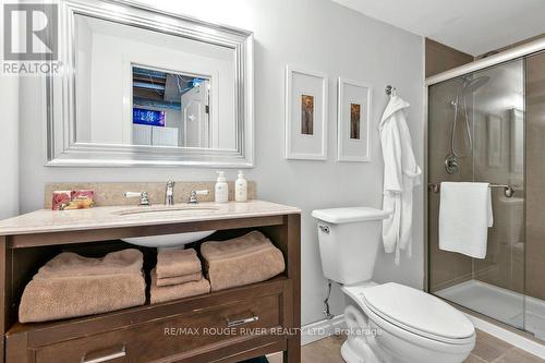 2746 Constable Road, Mississauga, ON - Indoor Photo Showing Bathroom