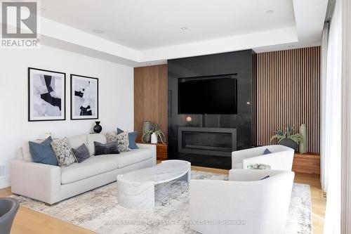 57 Meadowbank Road, Toronto (Islington-City Centre West), ON - Indoor Photo Showing Living Room With Fireplace