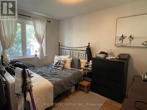 261 Cherryhill Road, Oakville, ON - Indoor Photo Showing Bedroom