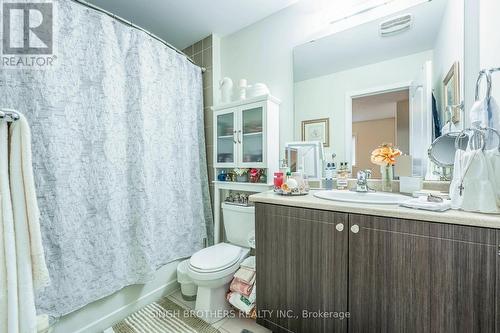 21 Hoover Road, Brampton, ON - Indoor Photo Showing Bathroom