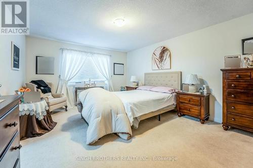 21 Hoover Road, Brampton, ON - Indoor Photo Showing Bedroom