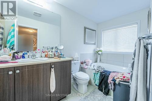 21 Hoover Road, Brampton, ON - Indoor Photo Showing Bathroom