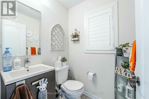 21 Hoover Road, Brampton, ON - Indoor Photo Showing Bathroom