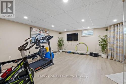 181 Lakeshore Road, St. Catharines, ON - Indoor Photo Showing Gym Room