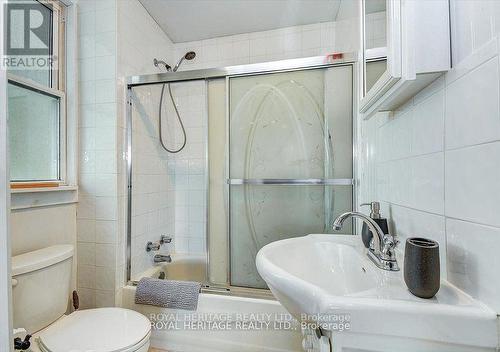 8 Gordon Lane, Madoc, ON - Indoor Photo Showing Bathroom