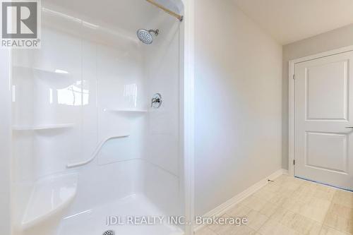 7461 Majestic Trail, Niagara Falls, ON - Indoor Photo Showing Bathroom