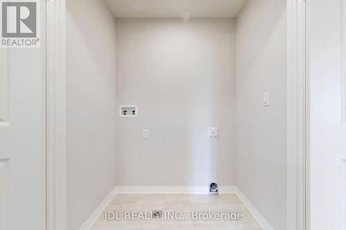 7461 Majestic Trail, Niagara Falls, ON - Indoor Photo Showing Other Room