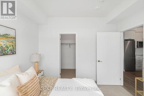 403 - 600 North Service Road, Hamilton (Stoney Creek), ON - Indoor Photo Showing Bedroom