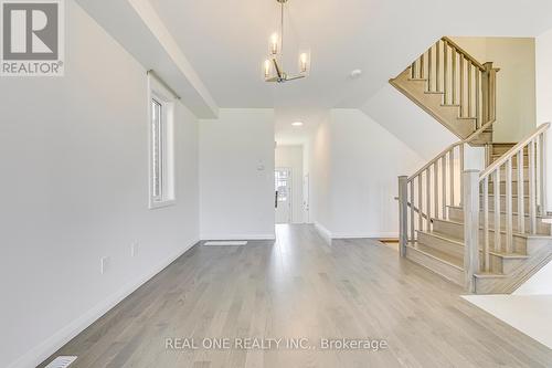 26 Cherry Blossom Heights, Hamilton (Sheldon), ON - Indoor Photo Showing Other Room