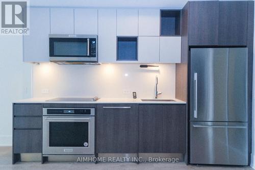 621 - 118 Merchants Wharf, Toronto (Waterfront Communities), ON - Indoor Photo Showing Kitchen