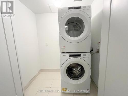 621 - 118 Merchants Wharf, Toronto (Waterfront Communities), ON - Indoor Photo Showing Laundry Room