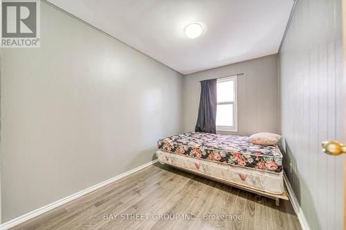 304 Albert Street, Oshawa, ON - Indoor Photo Showing Bedroom