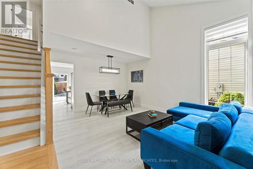 2190 Rockport Street, Windsor, ON - Indoor Photo Showing Living Room