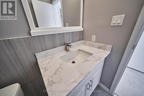 837 Craven Road, Toronto (Greenwood-Coxwell), ON - Indoor Photo Showing Bathroom