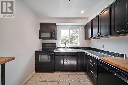 837 Craven Road, Toronto (Greenwood-Coxwell), ON - Indoor Photo Showing Kitchen With Double Sink