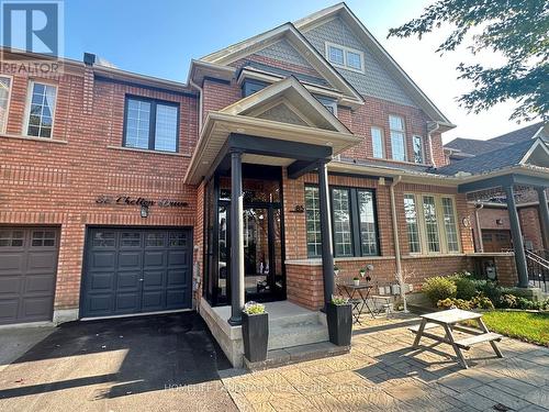 85 Chelton Drive, Richmond Hill, ON - Outdoor With Facade