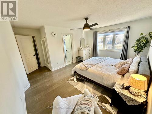 85 Chelton Drive, Richmond Hill, ON - Indoor Photo Showing Bedroom