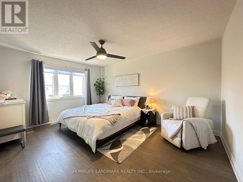 85 Chelton Drive, Richmond Hill, ON - Indoor Photo Showing Bedroom