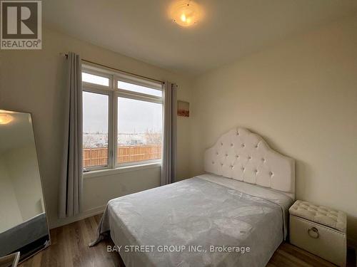 12 - 370 G Red Maple Road, Richmond Hill (Langstaff), ON - Indoor Photo Showing Bedroom