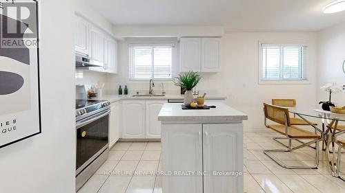 93 Clark Avenue, Markham (Thornhill), ON - Indoor Photo Showing Kitchen