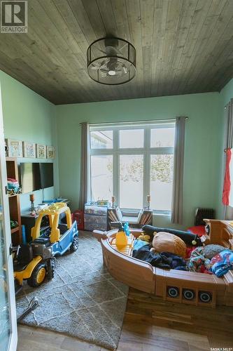 Hagel Acreage, Weyburn Rm No. 67, SK - Indoor Photo Showing Bedroom