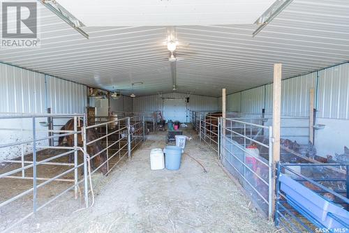 Hagel Acreage, Weyburn Rm No. 67, SK - Indoor