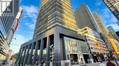 1301 - 125 Peter Street, Toronto (Waterfront Communities), ON - Outdoor With Facade