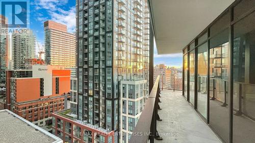 1301 - 125 Peter Street, Toronto (Waterfront Communities), ON - Outdoor