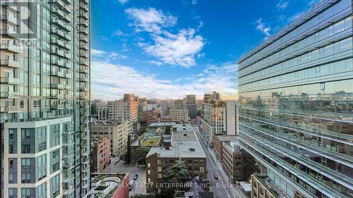 1301 - 125 Peter Street, Toronto (Waterfront Communities), ON - Outdoor