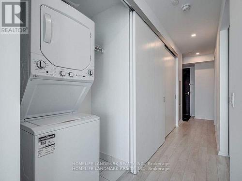 3103 - 197 Yonge Street, Toronto, ON - Indoor Photo Showing Laundry Room