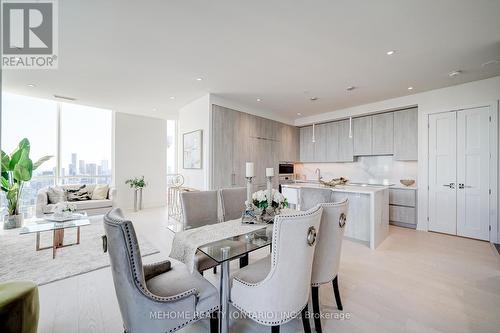 Ph06 - 1 Yorkville Avenue, Toronto, ON - Indoor Photo Showing Dining Room