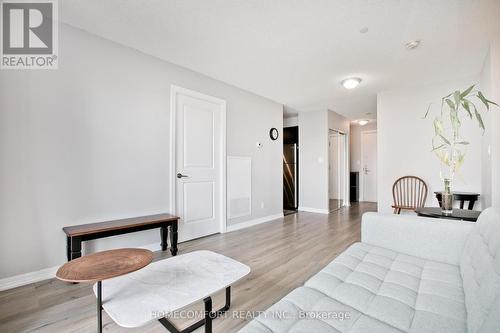 316 - 275 Yorkland Road, Toronto (Henry Farm), ON - Indoor