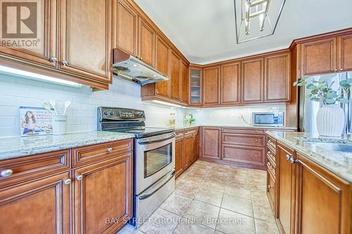 1088 Sherman Brock Circle, Newmarket, ON - Indoor Photo Showing Kitchen