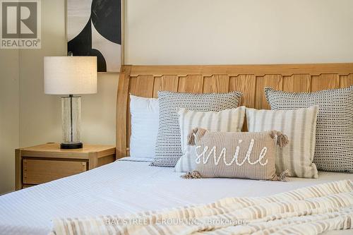 1088 Sherman Brock Circle, Newmarket, ON - Indoor Photo Showing Bedroom