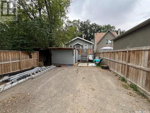 2913 Rae Street, Regina, SK - Outdoor With Exterior