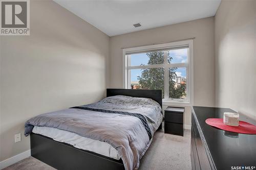 109 502 Perehudoff Crescent, Saskatoon, SK - Indoor Photo Showing Bedroom