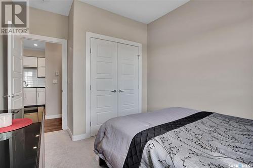 109 502 Perehudoff Crescent, Saskatoon, SK - Indoor Photo Showing Bedroom