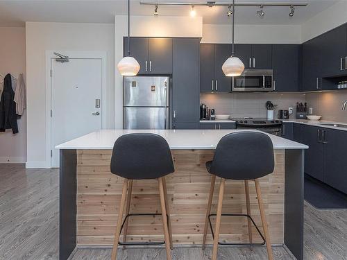 308-286 Wilfert Rd, View Royal, BC - Indoor Photo Showing Kitchen