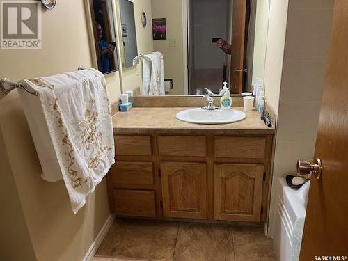 2219 Mahony Crescent, Regina, SK - Indoor Photo Showing Bathroom