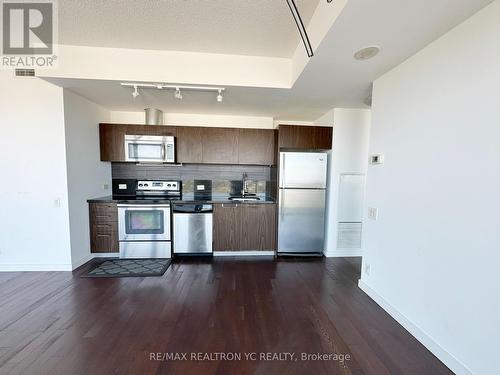 2607 - 390 Cherry Street, Toronto (Waterfront Communities), ON - Indoor Photo Showing Kitchen