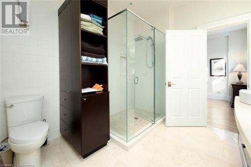 27 Schneider Avenue, Kitchener, ON - Indoor Photo Showing Bathroom