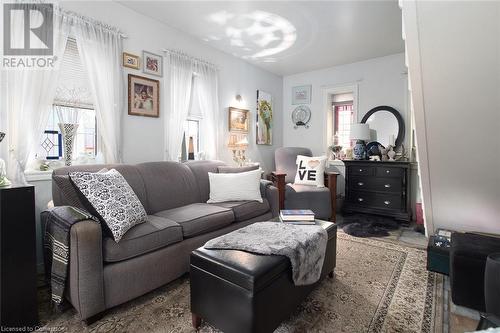 27 Schneider Avenue, Kitchener, ON - Indoor Photo Showing Living Room