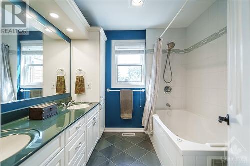 3448 Paul Anka Drive, Ottawa, ON - Indoor Photo Showing Bathroom