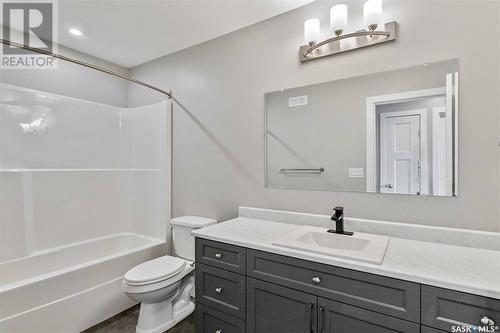 36 301 Centennial Road, Hague, SK - Indoor Photo Showing Bathroom