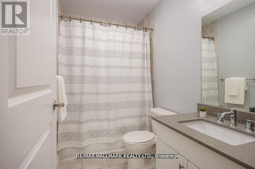 304 - 200 Woodbine Avenue, Toronto (The Beaches), ON - Indoor Photo Showing Bathroom