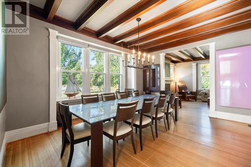 9 Park Crescent, Fernie, BC - Indoor Photo Showing Dining Room