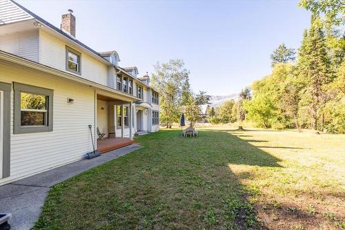 9 Park Crescent, Fernie, BC - Outdoor