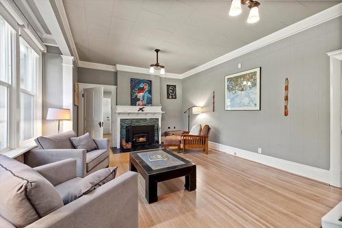 9 Park Crescent, Fernie, BC - Indoor Photo Showing Living Room With Fireplace